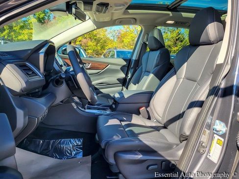 New 2025 Subaru Ascent Touring w/ Popular Package #2 image 8
