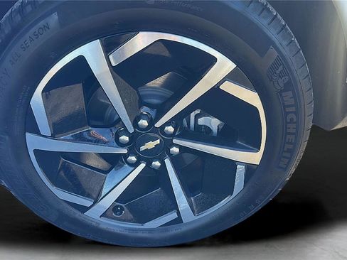 Used 2024 Chevrolet Equinox EV LT image 31