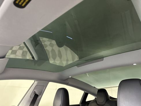 Used 2025 Tesla Model 3 RWD image 22