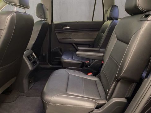 Used 2021 Volkswagen Atlas SE w/ Panoramic Sunroof Package AWD/4WD image 9