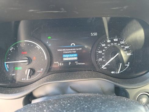 Certified 2025 Toyota Sienna XLE w/ XLE Plus Package AWD/4WD image 13
