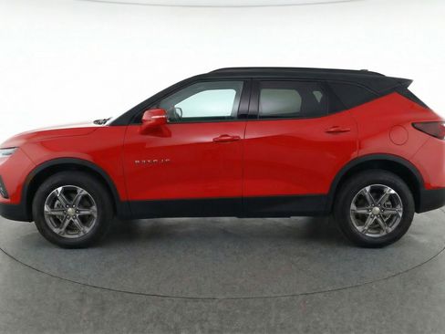 Used 2025 Chevrolet Blazer LT FWD image 5