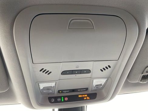 Used 2024 Chevrolet Blazer LT w/ Convenience Package image 30