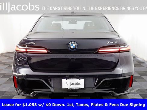 Certified 2025 BMW 750e xDrive 750e xDrive w/ Premium Package image 19