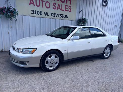 Used 2000 Lexus ES 330 FWD image 6