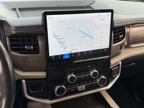 Used 2024 Ford Expedition Max Limited image 21