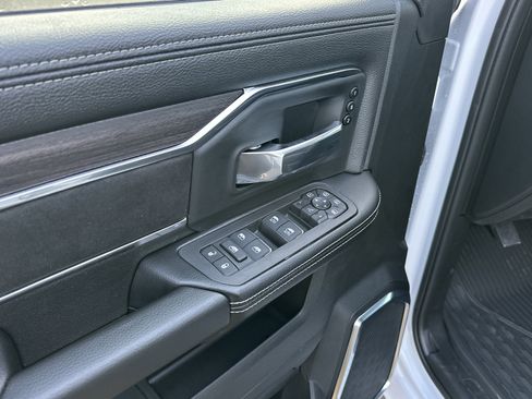 New 2026 RAM 2500 Laramie w/ Sport Appearance Package AWD/4WD image 16
