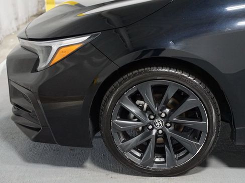 Used 2024 Toyota Corolla SE FWD image 5