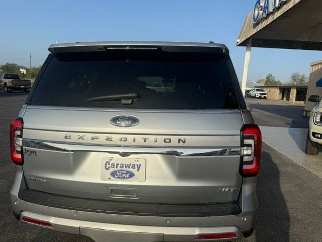 Used 2023 Ford Expedition Max Limited RWD image 6