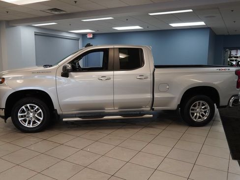 Used 2020 Chevrolet Silverado 1500 LT w/ All-Star Edition AWD/4WD image 2