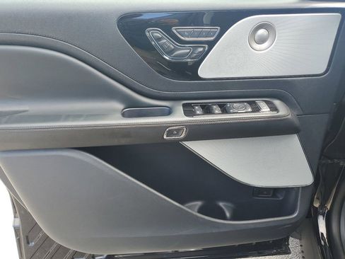 New 2025 Lincoln Aviator Reserve w/ Luxury Package image 19