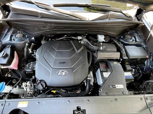 Certified 2025 Hyundai Palisade Limited FWD image 34