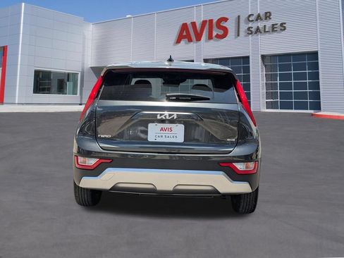 Used 2025 Kia Niro LX FWD image 5