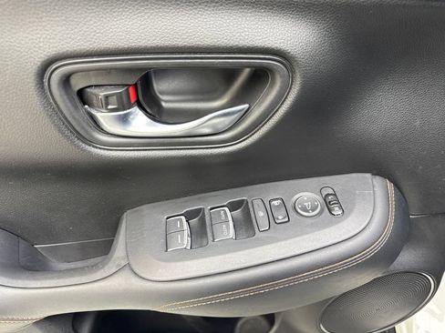Used 2023 Honda HR-V Sport image 31