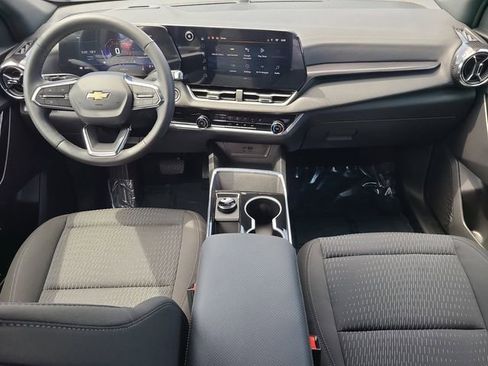 New 2026 Chevrolet Equinox LT w/ Safety and Technology Package FWD image 10