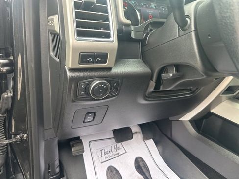 Used 2015 Ford F150 Lariat w/ Equipment Group 501A Mid image 33