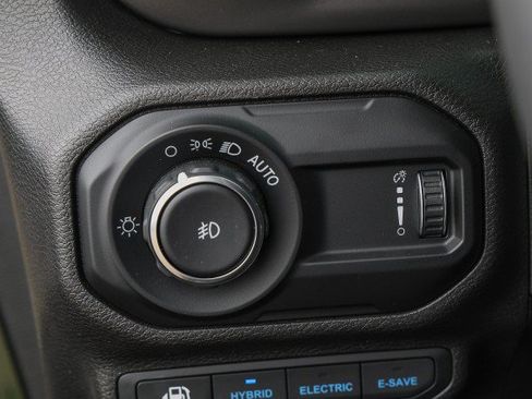 Used 2023 Jeep Wrangler Unlimited w/ Cold Weather Group AWD/4WD image 26