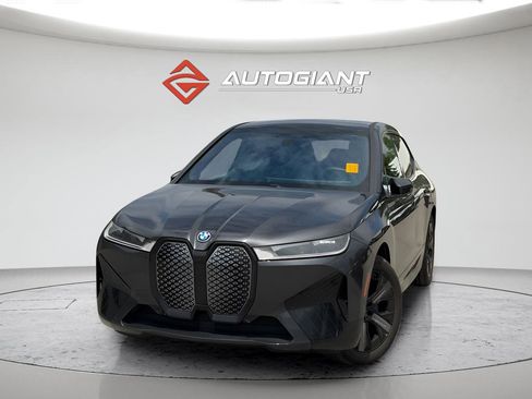 Used 2024 BMW iX xDrive50 w/ Sport Package AWD/4WD image 1
