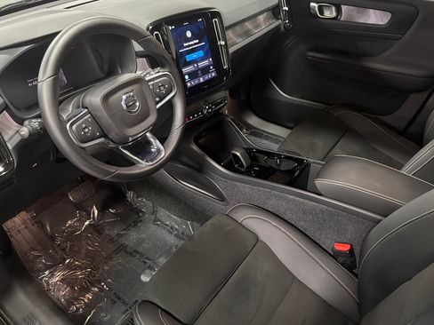 Used 2023 Volvo C40 P8 Recharge Plus AWD/4WD image 9