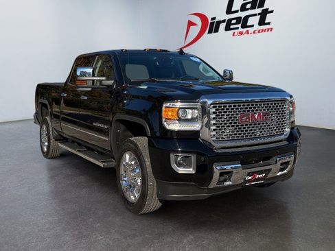 Used 2016 GMC Sierra 2500 Denali w/ Duramax Plus Package image 3