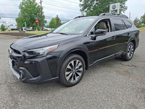 Used 2024 Subaru Outback Limited AWD/4WD image 3