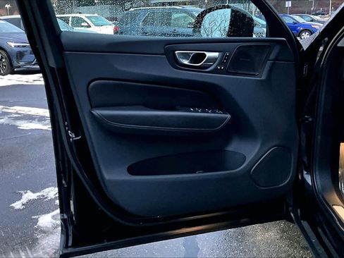 Used 2023 Volvo XC60 B5 Ultimate w/ Climate Package image 20