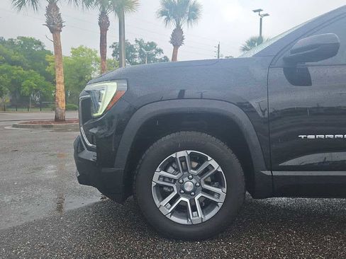 Used 2025 GMC Terrain Elevation AWD/4WD image 18