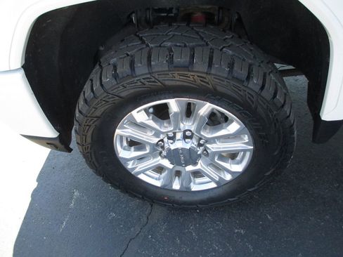 Used 2022 GMC Sierra 2500 Denali w/ Denali Ultimate Package image 15