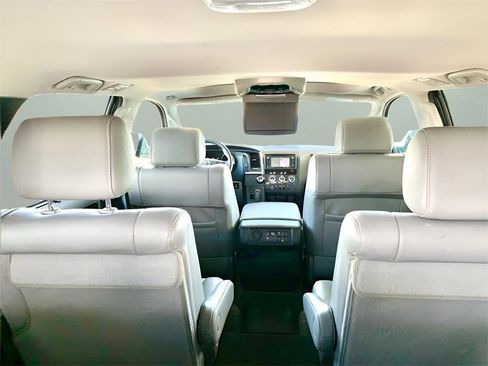 Used 2019 Toyota Sequoia Limited w/ Safety & Convenience Package image 28