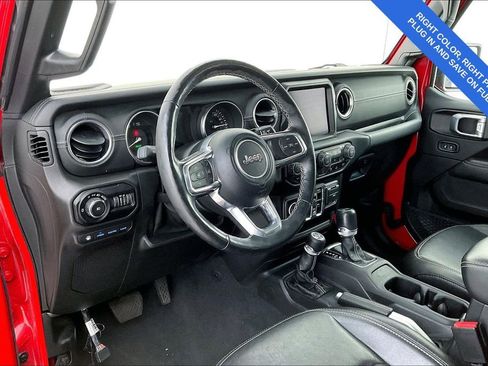 Used 2021 Jeep Wrangler Unlimited Sahara w/ Cold Weather Group image 18