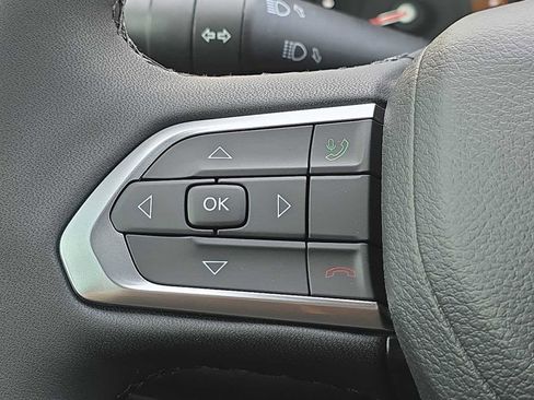 New 2026 Jeep Compass Latitude AWD/4WD image 28