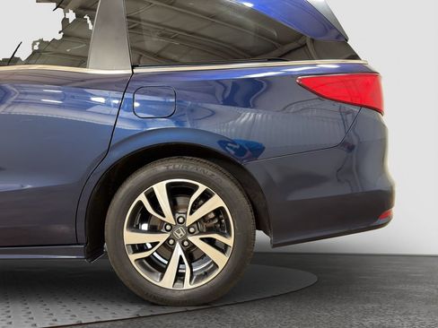 Used 2023 Honda Odyssey Touring image 20