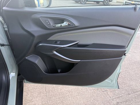 New 2026 Chevrolet Trax ACTIV w/ Sunroof Package image 44