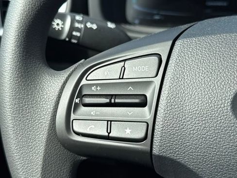 New 2026 Hyundai Venue SE FWD image 24