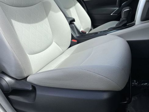 Used 2022 Toyota Corolla Cross LE w/ Moonroof Package AWD/4WD image 22