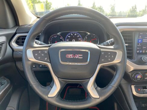 Used 2023 GMC Acadia Denali w/ Denali Ultimate Package AWD/4WD image 11