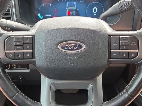 Used 2024 Ford F350 Lariat w/ Lariat Ultimate Package AWD/4WD image 30