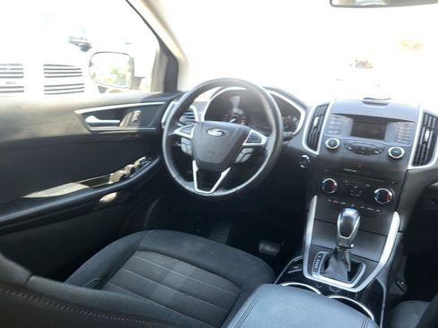 Used 2017 Ford Edge SEL AWD/4WD image 16