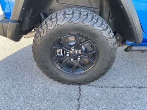 Used 2024 Jeep Wrangler Willys image 4