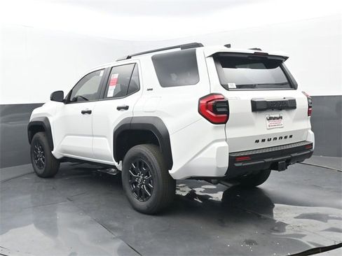 New 2026 Toyota 4Runner SR5 image 3