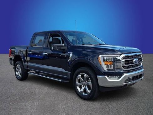 Used 2022 Ford F150 XLT w/ Equipment Group 302A High AWD/4WD image 3