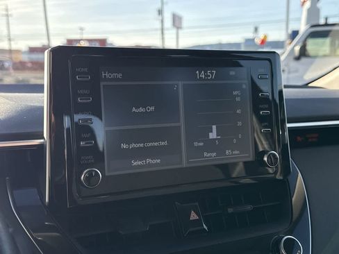 Used 2020 Toyota Corolla LE image 18