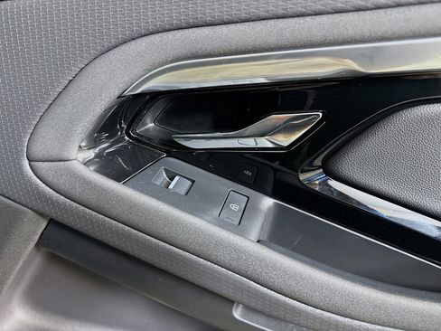 Used 2023 Land Rover Range Rover Evoque R-Dynamic S image 29