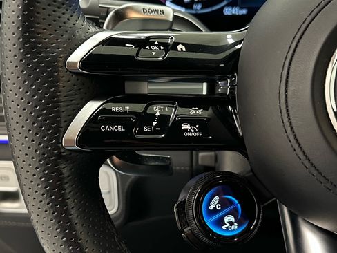 Used 2025 Mercedes-Benz GLS 63 AMG 4MATIC image 25