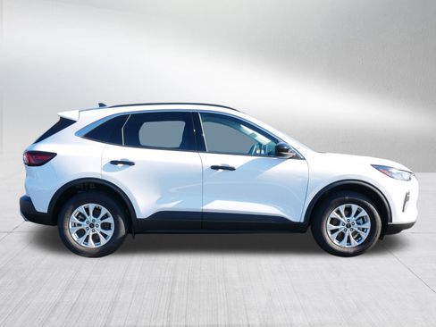 Used 2024 Ford Escape Active w/ Tech Pack #1 image 8