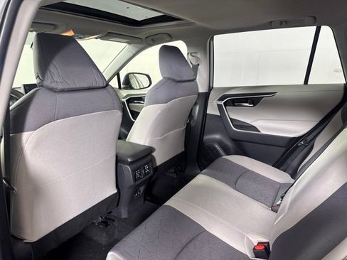 Used 2019 Toyota RAV4 XLE w/ Convenience Package AWD/4WD image 12