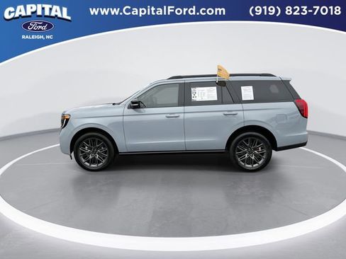 Used 2025 Ford Expedition Platinum w/ Stealth Performance Package image 5