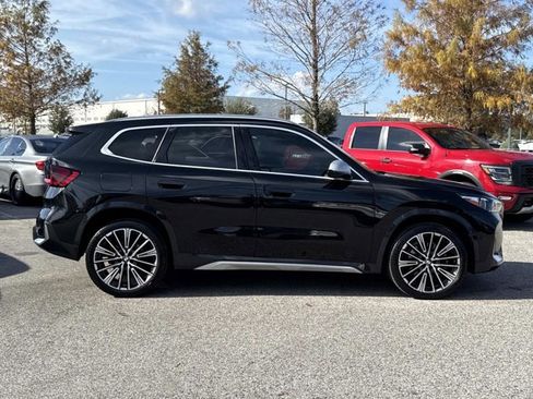 Certified 2023 BMW X1 xDrive28i w/ Convenience Package image 2