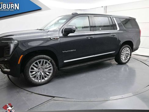 New 2026 GMC Yukon XL Elevation image 2