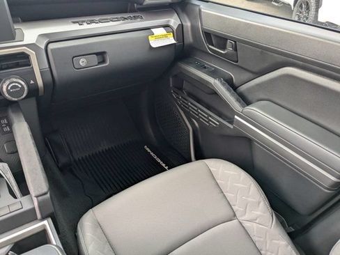 New 2026 Toyota Tacoma SR5 AWD/4WD image 17